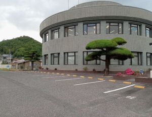 新市図書館